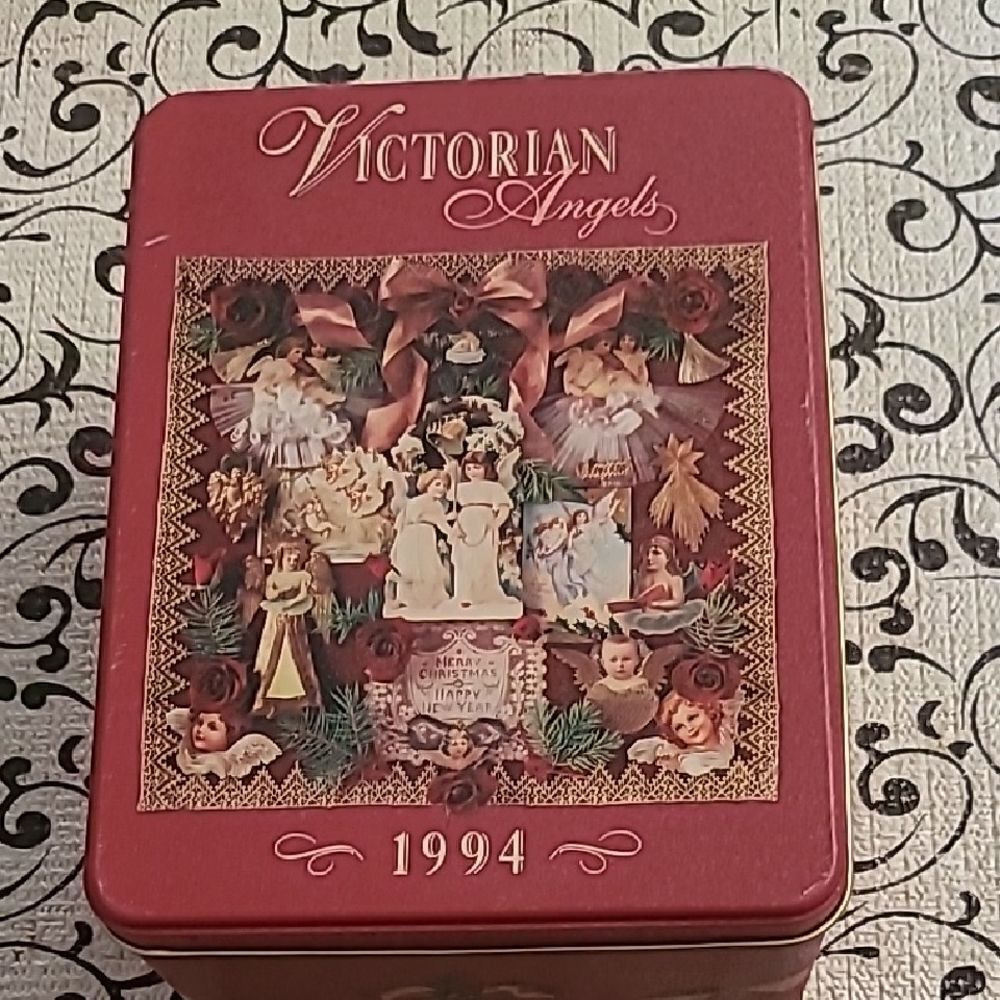 1994 Victorian Angels Puzzle  Tin